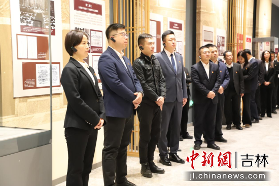 �c���ˆT�^չ�� �O��/�z