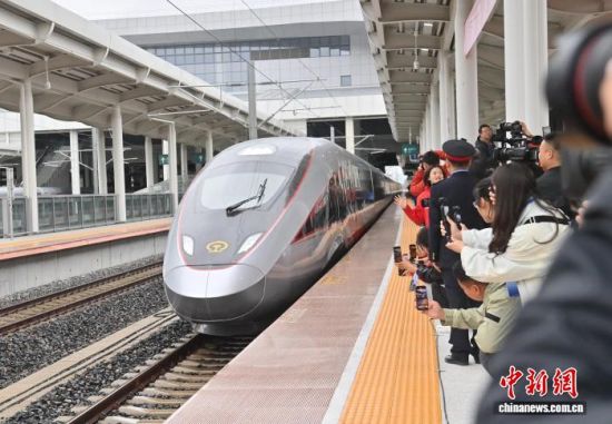 9��28����G8166����܇���L(zh��ng)��ɽվʼ�l(f��)�����K�c(di��n)վ���(y��ng)��վ������ �z